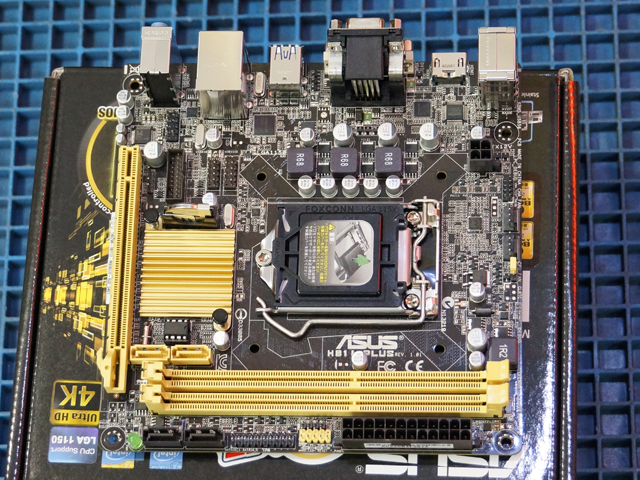 ASUS H81I-PLUS Mini-ITX マザーボード