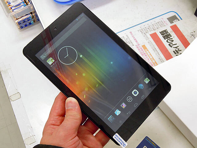 9 990円のクアッドコアcpu搭載7インチタブレット Diginnos Tablet Dg Q7c がドスパラから アキバ総研