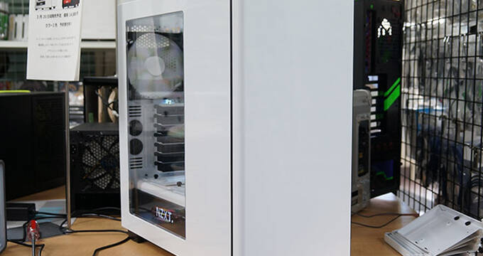 痛化にも最適 5インチベイなしのオシャレなミドルタワーケース Nzxt H440 発売 アキバ総研