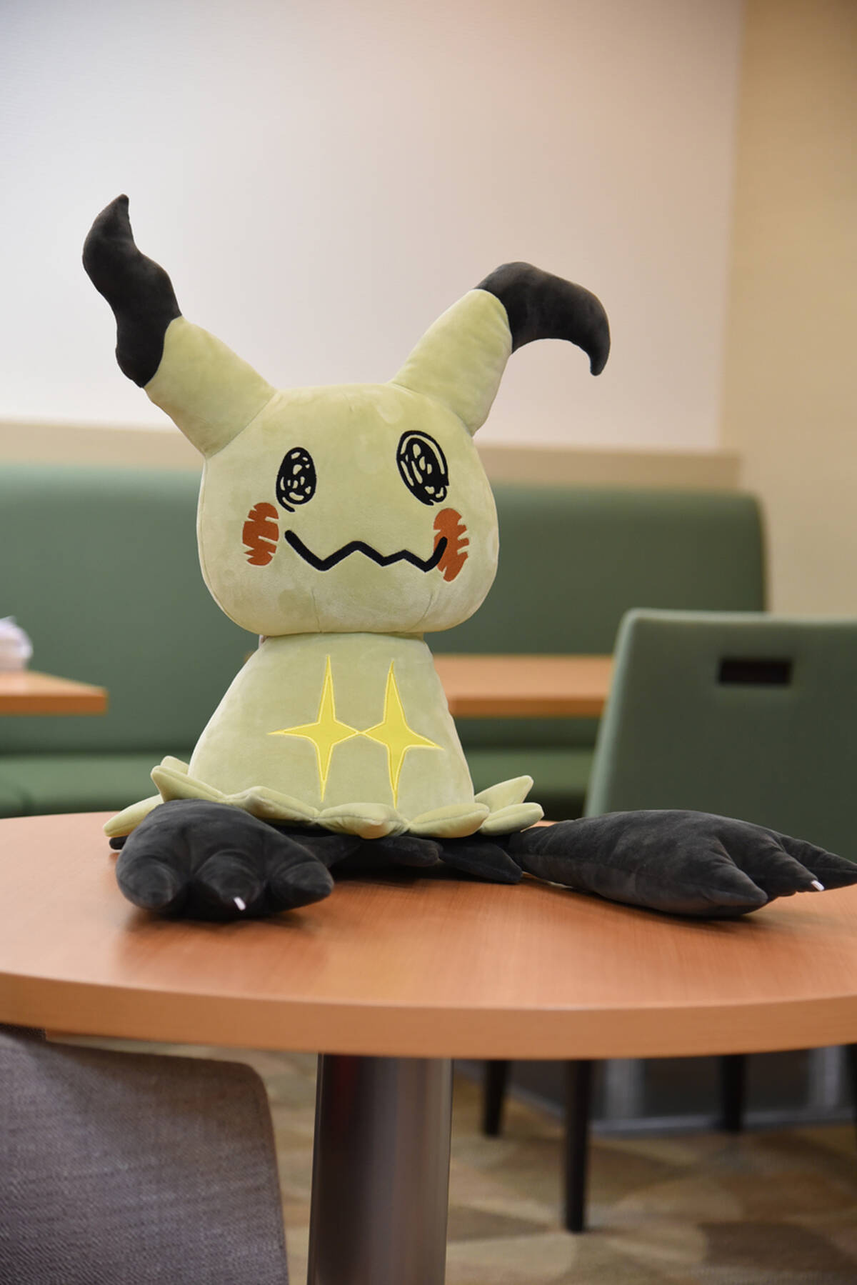 ばけのかわポケモン ミミッキュ がアキバ編集部に出現 はたして 中身 はゲットできるのか アキバ総研